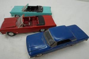 lot 263 image: Ford Galaxies plastic model cars