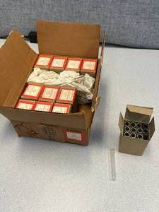 lot 9 image: 11 Boxes of 12 - Culture Tubes, 75mm x 12mm MERCO
