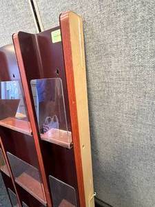 lot 20 image: Hanging Organizer, Books, Papers, 36.5 x 22 Inches