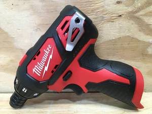 lot 43 image: Milwaukee Screwdriver Model # 2401-20 - Tool Only