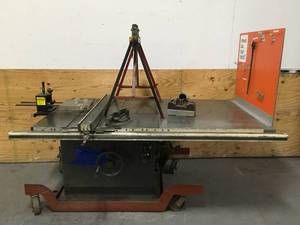 lot 14 image: Larger Oliver Table Saw