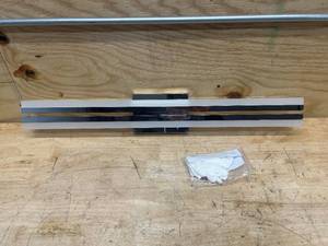 lot 92 image: PRESDE 32in Dimmable Modern Chrome LED Vanity Light Fixtures for Bathroom Over Mirror Wall Lighting