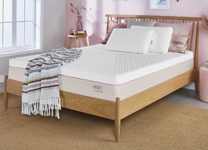 lot 3 image: Nue California King 10 Cooling Gel Memory Foam Mattress