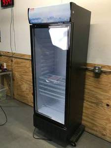 lot 146 image: Vevor Commercial Refrigerator Model # XLS-365WG