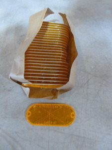 25 Amber Reflectors