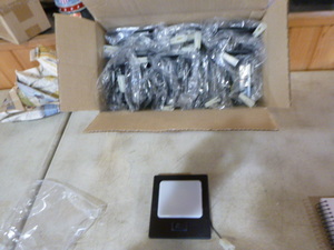 16 PM Recessed Lights