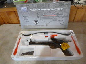 Camco Tools Pistol Crossbow with Safety Lock