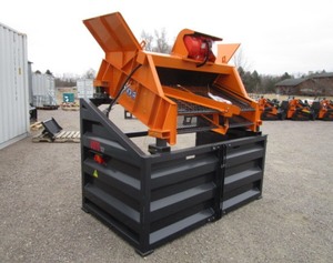 lot 17 image: LandHonor Skid Mobile Material Screener