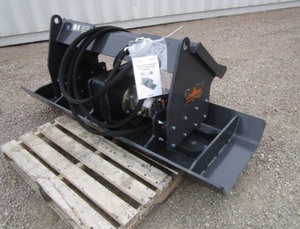 lot 26 image: LandHonor Skid Steer Vibratory Plate Compactor