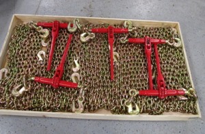 lot 41 image: LandHonor 38 Ratchet Binders (5) & 38 20 Chains (10)