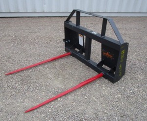 lot 85 image: LandHonor Skid Steer Bale Spear