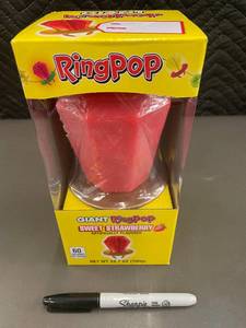lot 43 image: HI 3 - Giant Ring Pop Sweet Strawberry - 24.7 oz (700g)