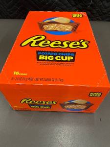 lot 253 image: Reeses Potato Chips Big Cup - 16 Count King Size (2.6 oz each)