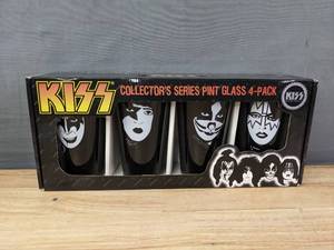 lot 90 image: Vintage KISS Collectors Series Pint Glass 4- Pack