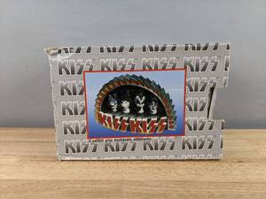 lot 98 image: KISS Polyresin Bookends