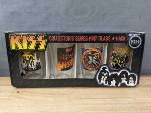 lot 55 image: KISS Collectors Series Pint Glass 4-Pack