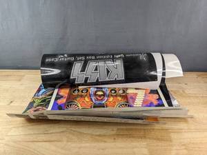 lot 211 image: 8 KISS Posters