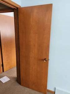 lot 46 image: Lot of (7) Interior Hollow-Core Wood Doors with Trim and Jamb