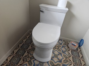 lot 56 image: Toto 1.6 Gpf Toilet