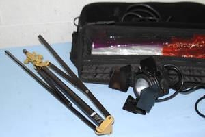 lot 23 image: Lowell Professional Light  Lighting Kit System with Bag Light and Tripod Stand