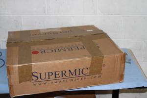 lot 81 image: SuperMicro  Super Micro - Super Server  Computer Network SuperServer - Open Box (Never Used)