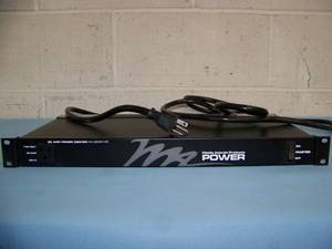 lot 108 image: Middle Atlantic Rackmount 20-Amp Power Distribution Unit AC Outlet Strip PD-920R-NS