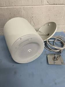 lot 100 image: Atlas Sound  AtlasIED PM4FA White 4 2-Way Pendant Style Pro Audio Speaker with Hanging Hardware