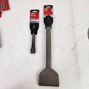 Lot Of Two New Milwaukee Chisels 34 x 5-12 Flat Chisel And 3 x 12 Scaling Chisel