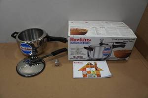 lot 29 image: Hawkins Stainless Steel 4L Pressure Cooker