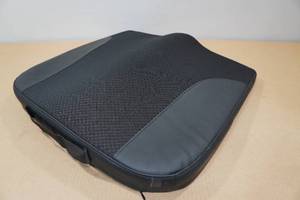 lot 43 image: Office Chair Cushion