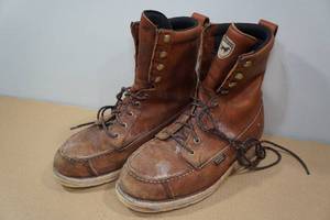 lot 100 image: Irish Setter Wingshooter Mens 9 Waterproof Boots -Size 10.5