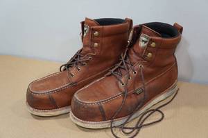 lot 101 image: Irish Setter Wingshooter Mens 9 Waterproof Boots -Size 12