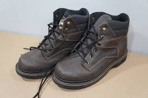 lot 104 image: Irish Setter Kittson Mens 6 Work Boots -Size 8.5