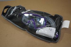 lot 142 image: Cressi Pano 3 Snorkel Set