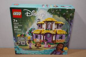 lot 169 image: Lego Disney Wish Building Set
