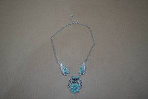 lot 196 image: Womens Silver Tone Western Necklace - Turquoise Stone