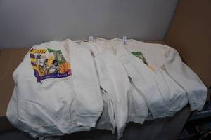 lot 257 image: 4 XXL Crew Neck Sweatshirts