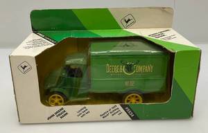 Vintage Ertl Miniature Die Cast John Deere Truck Bank In Original Box