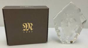 Matt Jonasson (Sweden) Wolf Head Lead Crystal Art 33372 In Original Box 6 38 L x 8 38 H x 1 38 Thick