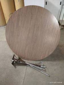 Heavy Duty Round Table