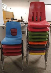 (14) Plastic Chairs