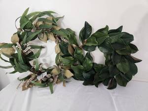lot 20 image: Artificial Foliage & Magnolia Wreaths