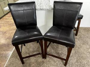 lot 84 image: High Back Leather Counter Stools