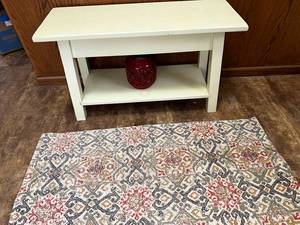 lot 85 image: White Wooden Table and Rug Combo