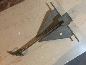 lot 142 image: Vintage Metal Boat Anchor