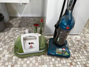 lot 156 image: Bissell & Hoover Vacuum Lot