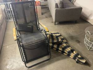 lot 180 image: Cabelas Reclining Lounge Chair and Patio Umbrella