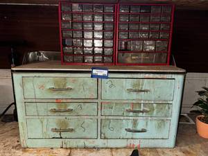 lot 205 image: Vintage Metal Tool Cabinet with Contents