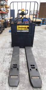lot 9 image: Hyster B60Z Electric Walkie Rider 6000 Power Pallet Jack