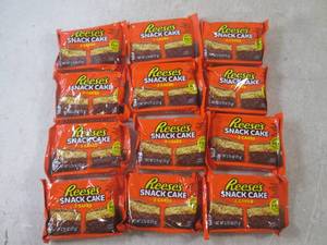 (B-1) 12 Reeses Snack Cake -2 Cakes...